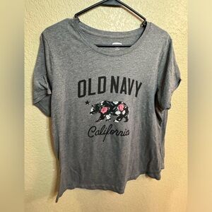 Old Navy California Tshirt. XL